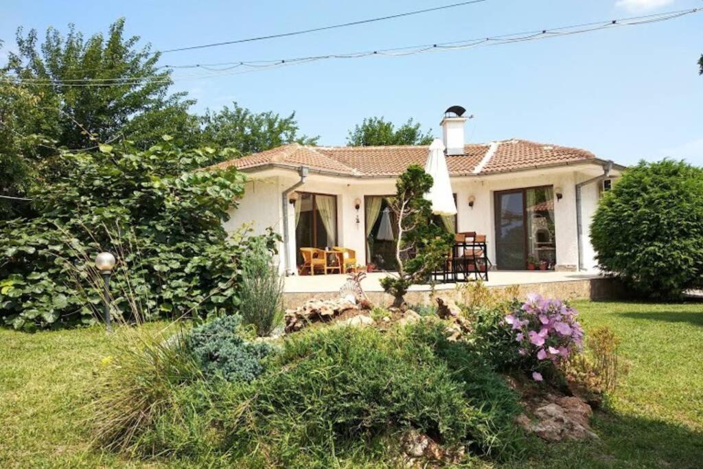 Guesthouse Oasis-Shabla Dış mekan fotoğraf