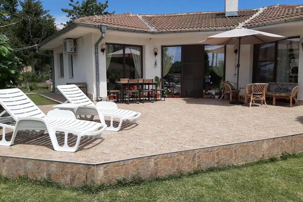 Guesthouse Oasis-Shabla Dış mekan fotoğraf